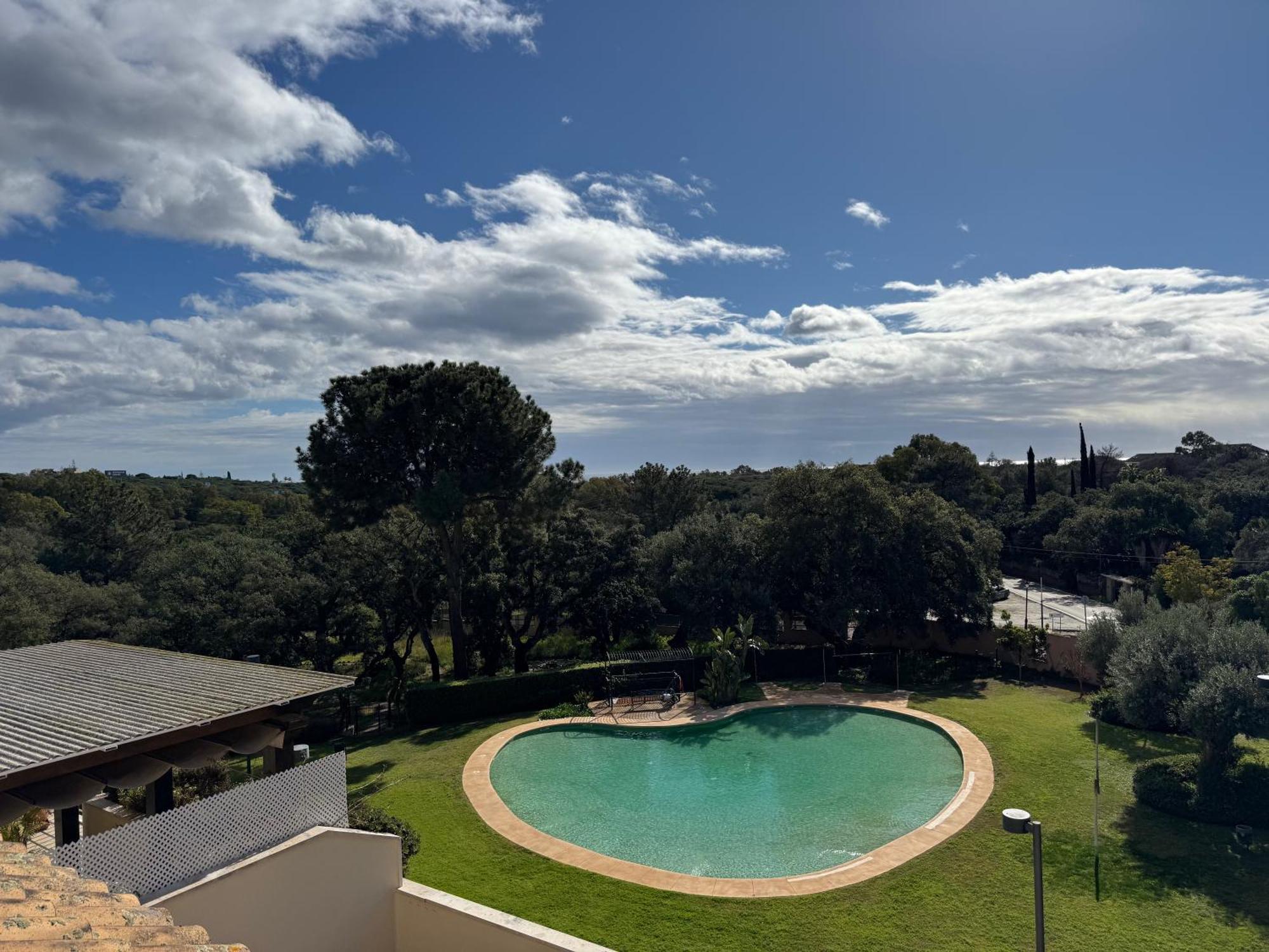Piso-lechuza Elviria 2 Bedroom Penthouse-maisonette In Elviria-marbella- Urb Jardines De Santa Maria Golf *