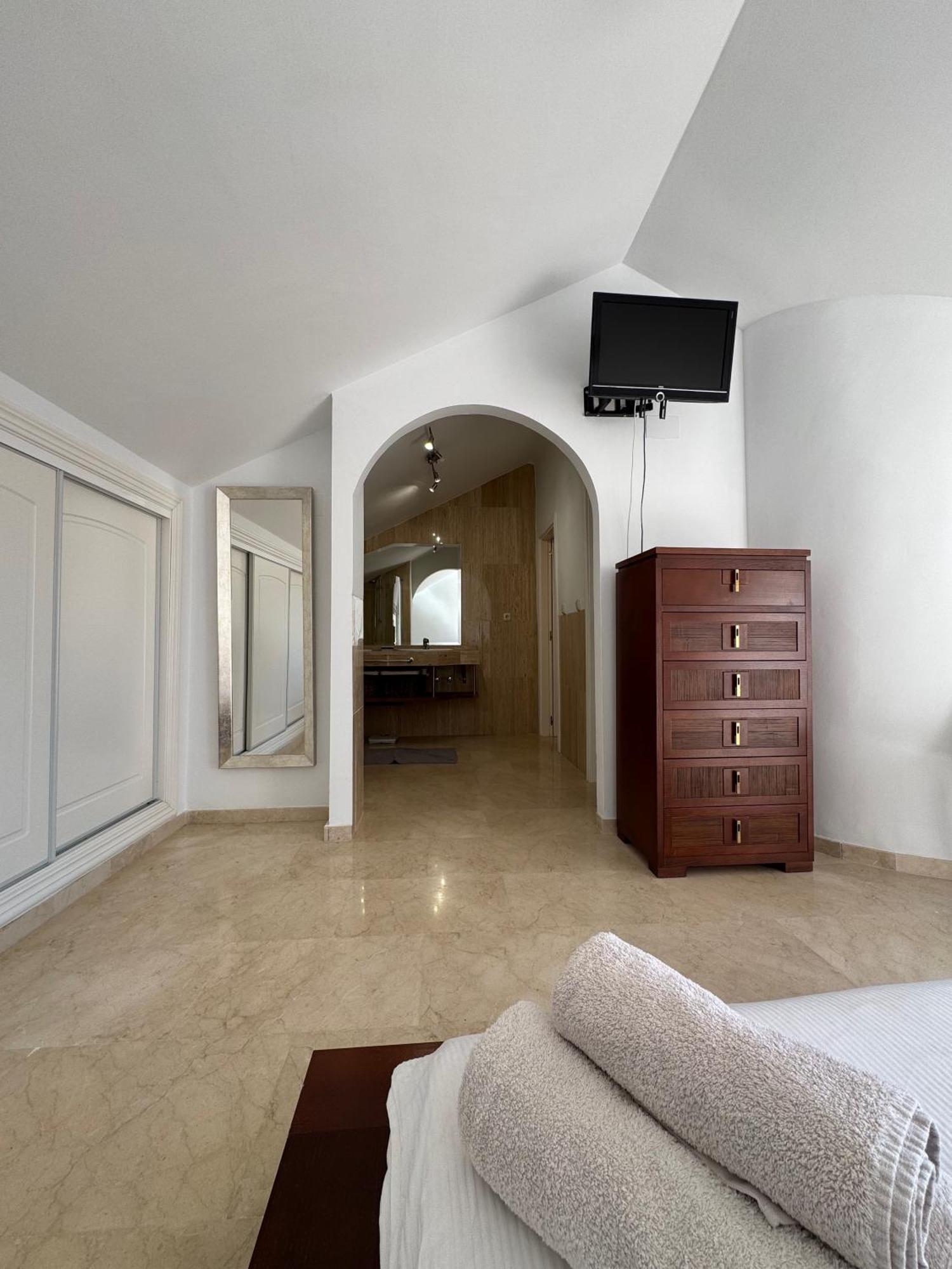 Apartment Piso-lechuza Elviria 2 Bedroom Penthouse-maisonette In Elviria-marbella- Urb Jardines De Santa Maria Golf Marbella